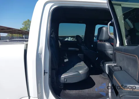 2021 Ford F-150 Platinum z USA, uszkodzony, nr VIN 1FTFW1ED8MFC71224